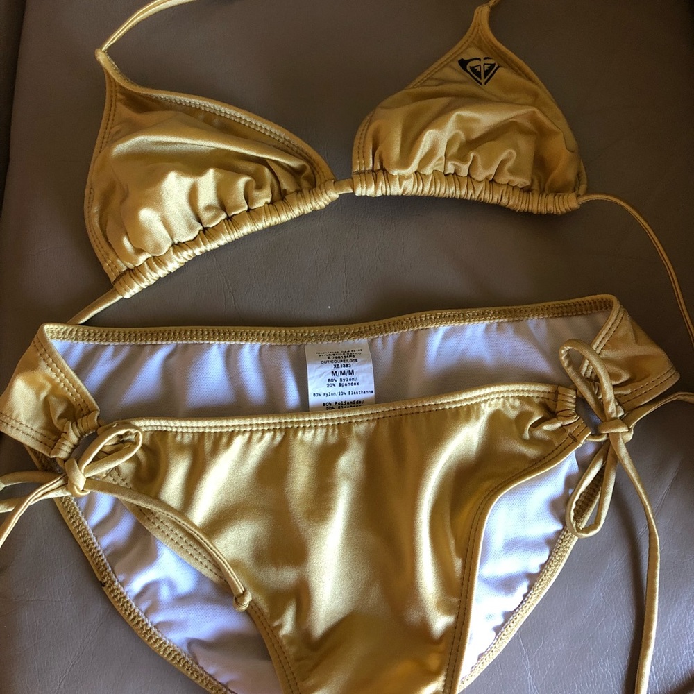 Gold Roxy bikini set